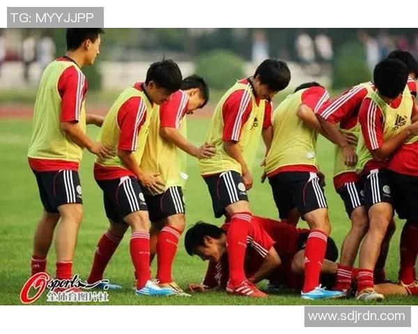 西安足球队逆袭之旅的真实记录与奋斗精神展现